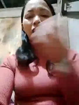 Snapshot of TRIEUTRIEU20 chatting on November 29, 2025, 2:28 pm TRIEUTRIEU20 online show from November 29, 2025, 2:28 pm