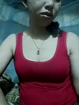 TRIEUTRIEU20 online show from April 14, 2026, 9:20 pm