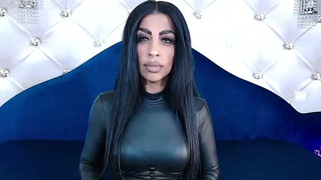 NoirKaylah online show from June 18, 2026, 7:19 pm
