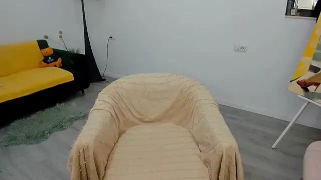 Snapshot of Arya_Anna chatting on November 17, 2025, 4:38 am Arya Anna online show from November 17, 2025, 4:38 am