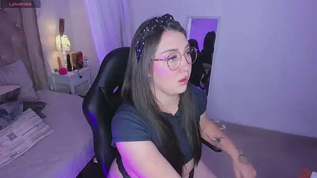 Myla mayfield online show from November 29, 2025, 11:21 am