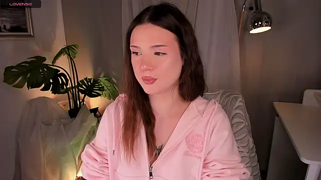 AustinClowerd online show from December 18, 2025, 7:13 am