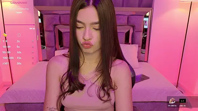 Bella Clark2 online show from November 26, 2025, 3:28 am