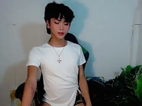 AsianCuteGuy21 online show from March 12, 2026, 5:17 pm