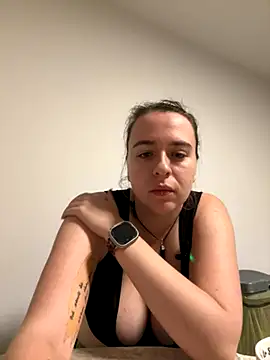 Snapshot of Latexaddictx_ chatting on October 27, 2025, 7:15 pm Latexaddictx online show from October 27, 2025, 7:15 pm