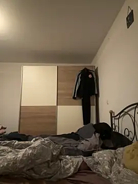 Snapshot of Latexaddictx_ chatting on October 28, 2025, 1:10 pm Latexaddictx online show from October 28, 2025, 1:10 pm