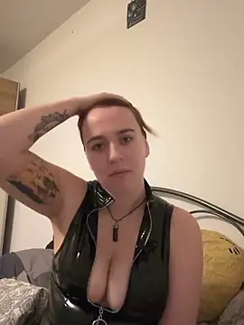 Snapshot of Latexaddictx_ chatting on November 3, 2025, 8:23 pm Latexaddictx online show from November 3, 2025, 8:23 pm