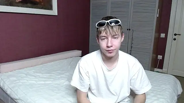 R  G   online show from October 27, 2025, 1:01 pm