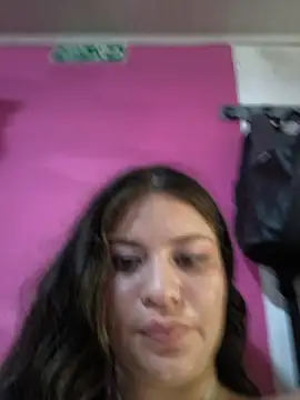 Esmesweet23 online show from November 5, 2025, 7:39 pm