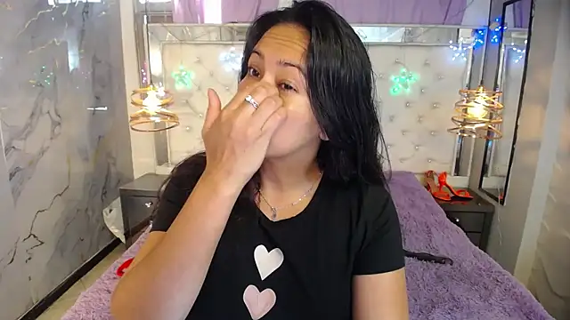 Snapshot of Melissa-roberts chatting on December 19, 2025, 6:54 pm Melissa-roberts online show from December 19, 2025, 6:54 pm