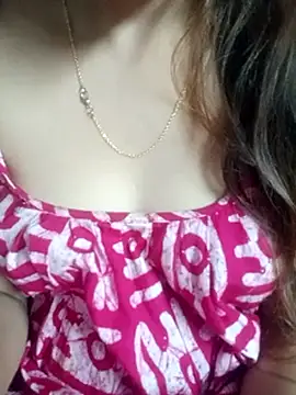 Sujatab250 online show from November 3, 2025, 2:31 pm