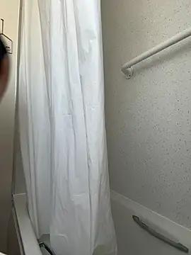 BubblesLovexox online show from March 21, 2026, 12:31 pm