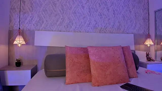 Vittoria  rossi online show from March 10, 2026, 3:16 pm