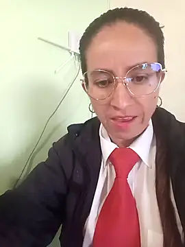 Snapshot of Valentina--1 chatting on November 11, 2025, 11:49 am Valentina--1 online show from November 11, 2025, 11:49 am