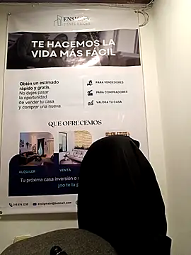 Valentina--1 online show from April 14, 2026, 10:09 am