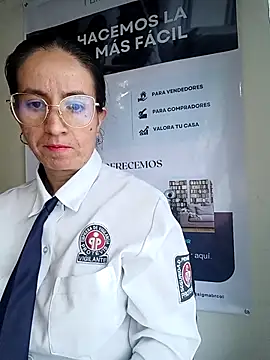 Snapshot of Valentina--1 chatting on December 4, 2025, 12:04 pm Valentina--1 online show from December 4, 2025, 12:04 pm