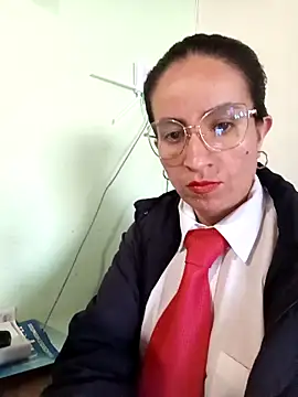 Snapshot of Valentina--1 chatting on November 7, 2025, 11:59 am Valentina--1 online show from November 7, 2025, 11:59 am