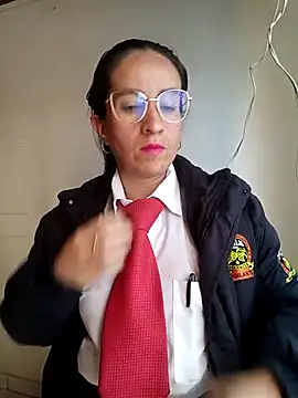 Snapshot of Valentina--1 chatting on November 26, 2025, 2:28 pm Valentina--1 online show from November 26, 2025, 2:28 pm