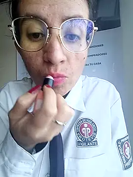 Snapshot of Valentina--1 chatting on December 5, 2025, 12:04 pm Valentina--1 online show from December 5, 2025, 12:04 pm