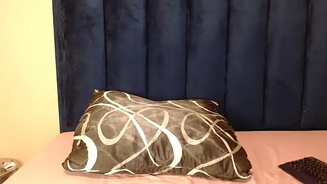 Snapshot of FUNBOOTYXX chatting on December 5, 2025, 8:06 pm FUNBOOTYXX online show from December 5, 2025, 8:06 pm