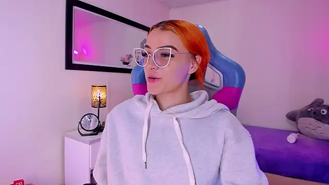 celeste blazze  online show from February 16, 2026, 4:27 pm