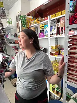 Snapshot of chanelketty chatting on December 3, 2025, 1:43 pm chanelketty online show from December 3, 2025, 1:43 pm