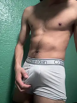 Snapshot of Delicious_Papi chatting on June 29, 2026, 6:42 am Delicious Papi online show from June 29, 2026, 6:42 am