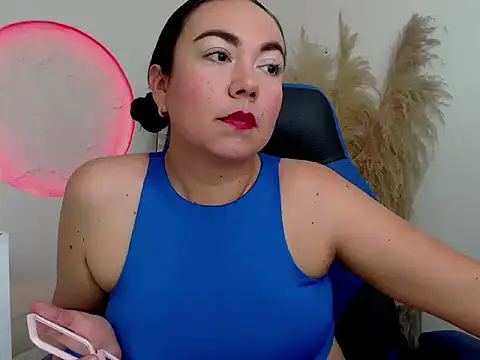 Snapshot of Yadis_hot chatting on November 12, 2025, 7:51 pm Yadis hot online show from November 12, 2025, 7:51 pm