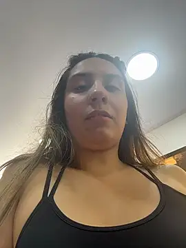 sarah honey   online show from December 4, 2025, 5:01 pm