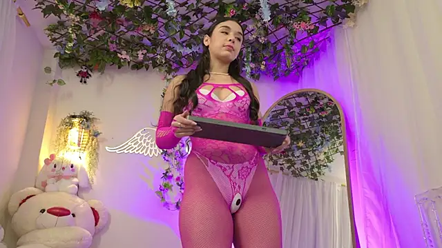 Snapshot of ISA_NIXON chatting on March 3, 2026, 12:50 am ISA NIXON online show from March 3, 2026, 12:50 am