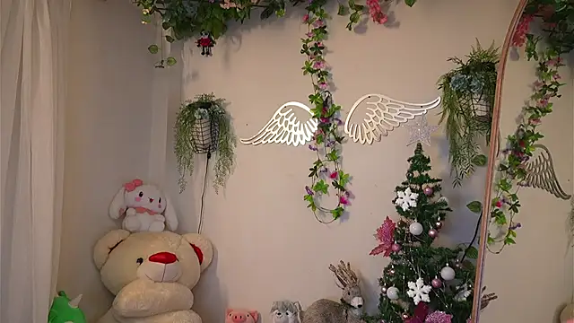 ISA NIXON online show from December 21, 2025, 11:05 pm