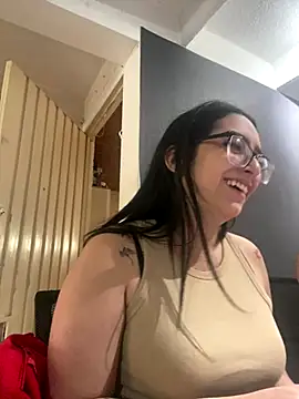 Snapshot of Kloe_Novoa chatting on November 8, 2025, 1:14 pm Kloe Novoa online show from November 8, 2025, 1:14 pm