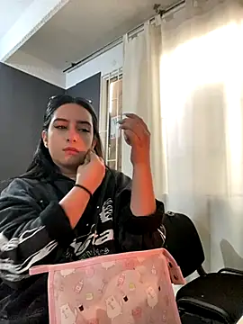 Snapshot of Kloe_Novoa chatting on November 12, 2025, 12:53 pm Kloe Novoa online show from November 12, 2025, 12:53 pm