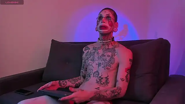 Snapshot of TokyoHatsumoto chatting on October 31, 2025, 6:15 pm TokyoHatsumoto online show from October 31, 2025, 6:15 pm