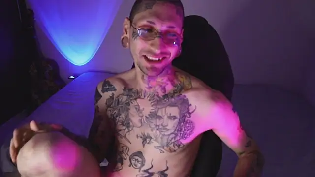 Snapshot of TokyoHatsumoto chatting on November 13, 2025, 1:20 am TokyoHatsumoto online show from November 13, 2025, 1:20 am