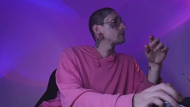 Snapshot of TokyoHatsumoto chatting on November 19, 2025, 12:10 am TokyoHatsumoto online show from November 19, 2025, 12:10 am