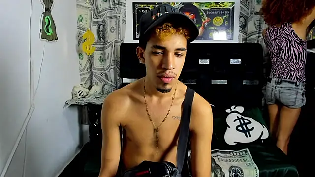 Snapshot of Horny_Duo0 chatting on November 25, 2025, 3:18 am Horny Duo0 online show from November 25, 2025, 3:18 am