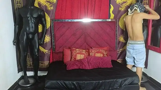 Snapshot of Horny_Duo0 chatting on November 21, 2025, 4:33 am Horny Duo0 online show from November 21, 2025, 4:33 am