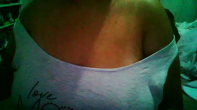 Snapshot of crazzyanne chatting on February 23, 2026, 12:01 am crazzyanne online show from February 23, 2026, 12:01 am