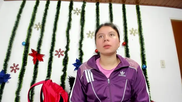 Snapshot of Vanessa_Martinz chatting on November 26, 2025, 12:05 pm Vanessa Martinz online show from November 26, 2025, 12:05 pm