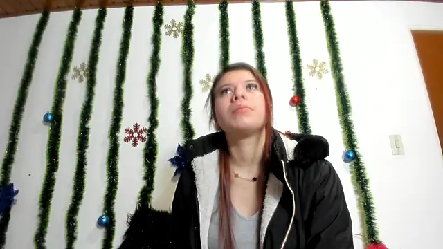 Snapshot of Vanessa_Martinz chatting on December 16, 2025, 12:31 pm Vanessa Martinz online show from December 16, 2025, 12:31 pm