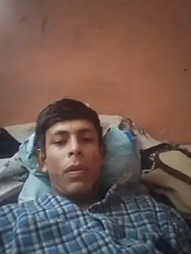 Snapshot of TuFlapito chatting on November 29, 2025, 3:12 pm TuFlapito online show from November 29, 2025, 3:12 pm