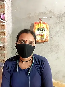 Snapshot of Hot_nenshi chatting on October 29, 2025, 3:38 am Hot nenshi online show from October 29, 2025, 3:38 am