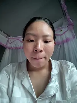 Snapshot of Milk_xx chatting on November 6, 2025, 6:39 am Milk xx online show from November 6, 2025, 6:39 am