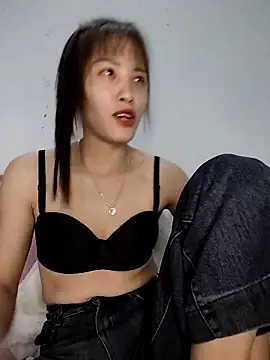 Snapshot of ezabel- chatting on December 18, 2025, 1:15 pm ezabel- online show from December 18, 2025, 1:15 pm