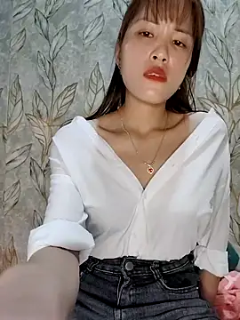 ezabel- online show from April 3, 2026, 1:23 am