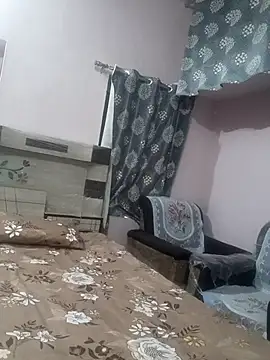 Best couple2001 online show from November 13, 2025, 6:28 am