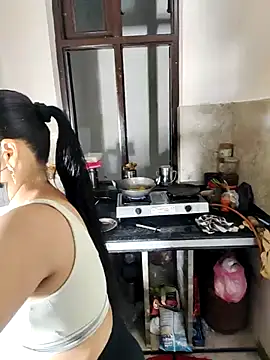 Snapshot of Heena-143 chatting on November 29, 2025, 3:56 pm Heena-143 online show from November 29, 2025, 3:56 pm