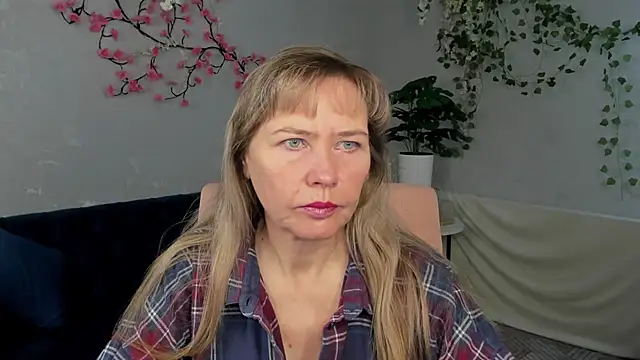 Snapshot of Carla_Vogue chatting on November 19, 2025, 2:44 am Carla Vogue online show from November 19, 2025, 2:44 am