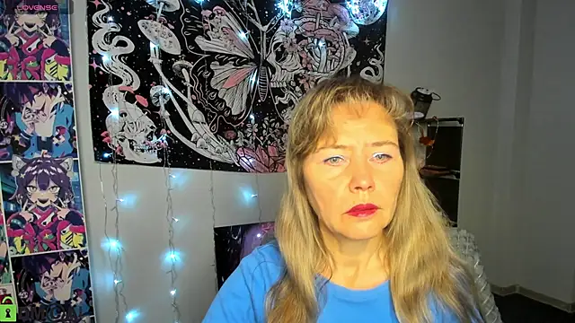 Snapshot of Carla_Vogue chatting on December 15, 2025, 3:01 am Carla Vogue online show from December 15, 2025, 3:01 am